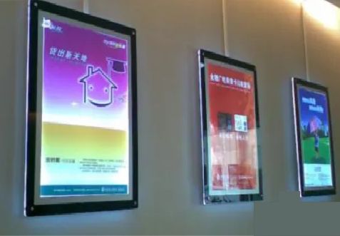 社旗什么是超薄灯箱?